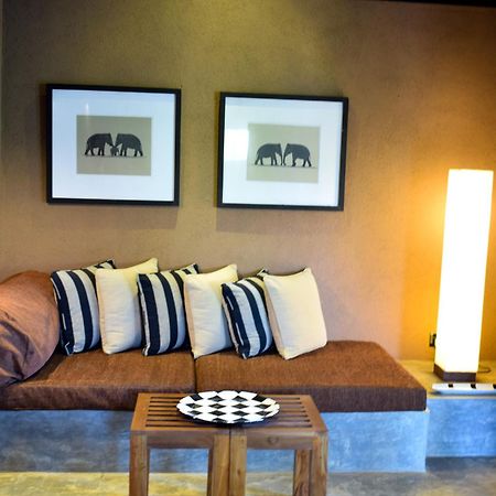 Nisala Villas ヒッカドゥワ エクステリア 写真