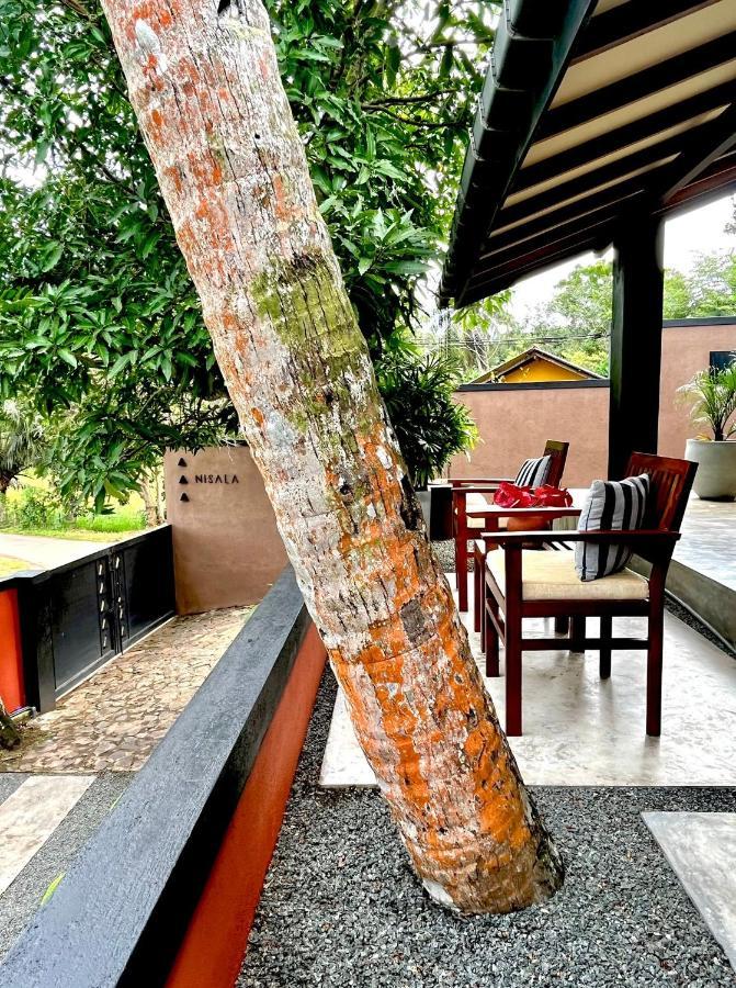 Nisala Villas ヒッカドゥワ エクステリア 写真
