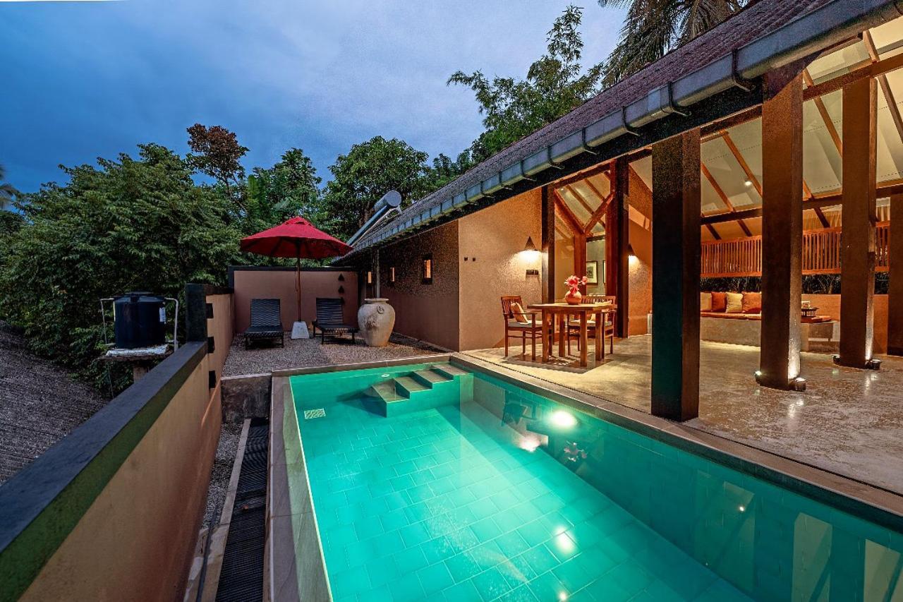 Nisala Villas ヒッカドゥワ エクステリア 写真