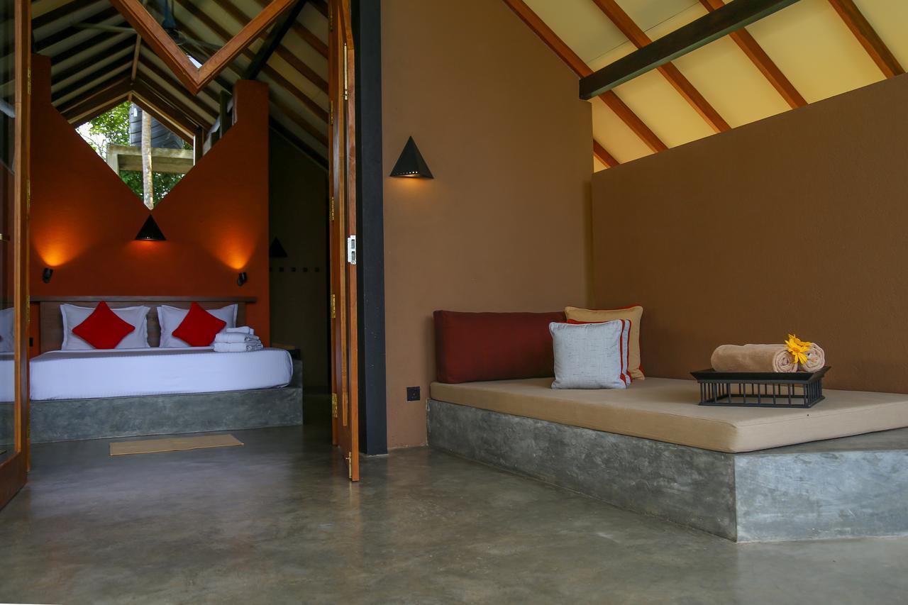 Nisala Villas ヒッカドゥワ エクステリア 写真