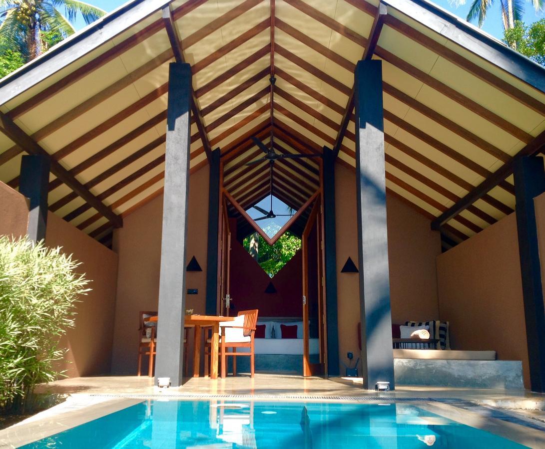 Nisala Villas ヒッカドゥワ エクステリア 写真